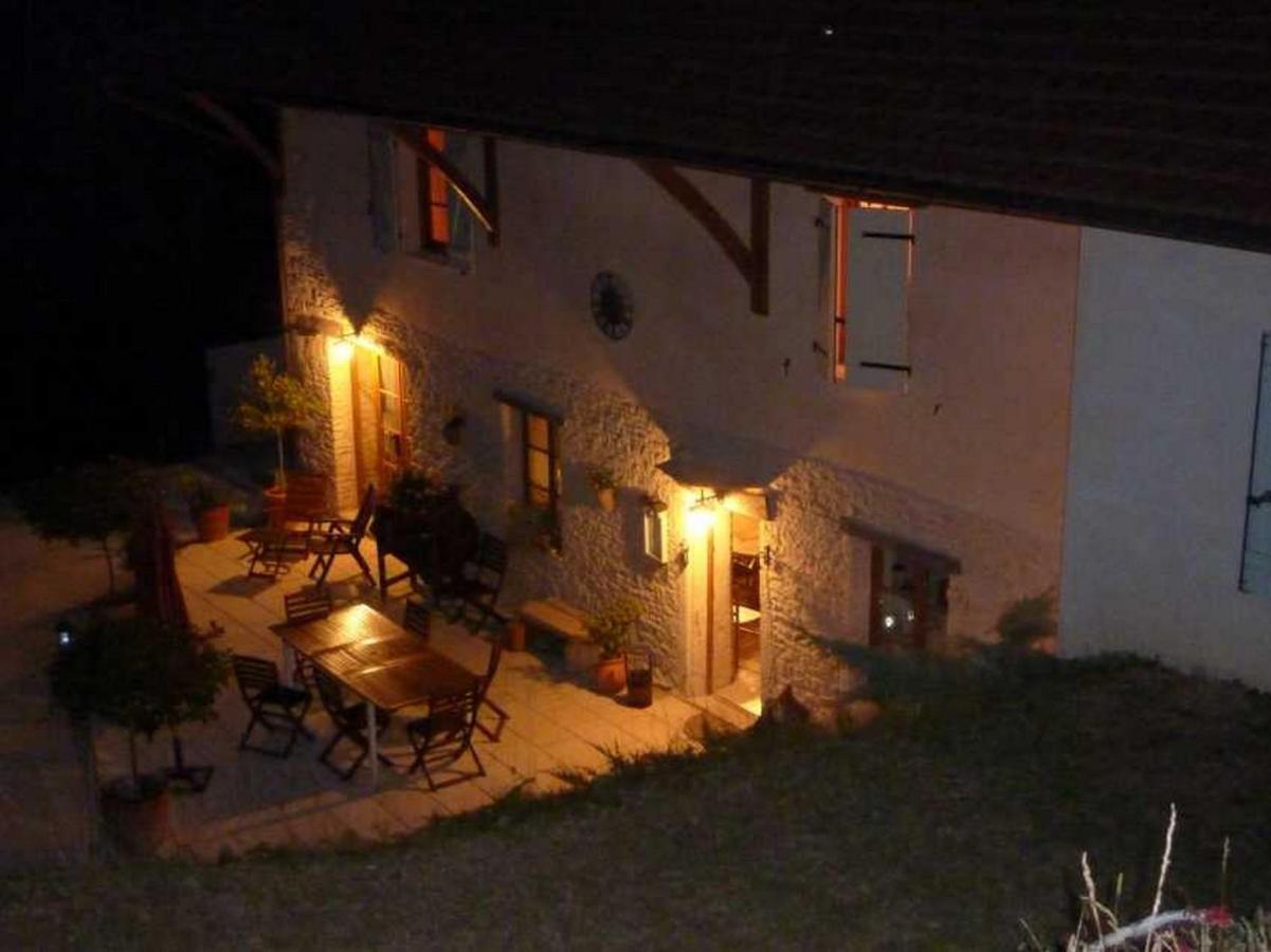 Chambres D'Hotes Soleil Et Cacao Siccieu-Saint-Julien-et-Carisieu Exterior foto